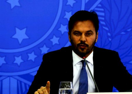 Internet 5G impulsionará Brasil em áreas estratégicas, diz ministro