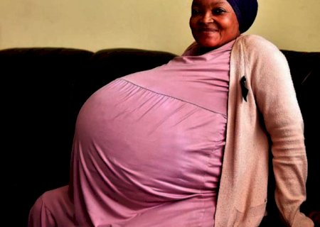 Mulher que esperava óctuplos anuncia ter dado à luz 10 bebês na África do Sul.
