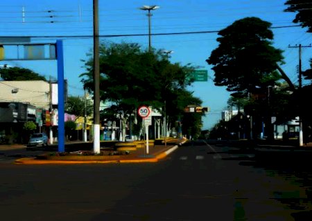Com menos press&atilde;o por UTIs, cidade em MS retoma toque de recolher &agrave;s 22h