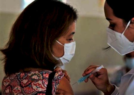 Pesquisa aponta que 90% da população que ser vacinada com 'qualquer' imunizante
