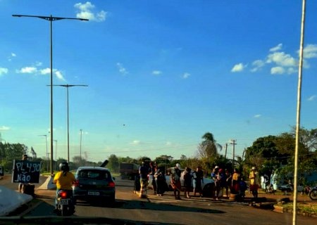 Urgente: indígenas bloqueiam rodovia MS-156 que liga Itaporã à Dourados