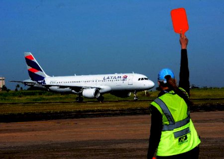 LATAM vai contratar 17 pessoas para trabalhar no aeroporto internacional de Campo Grande