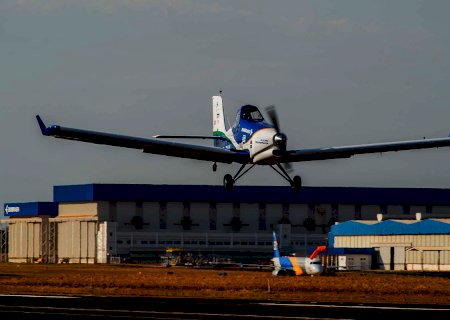 Embraer anuncia voo de seu primeiro avião elétrico