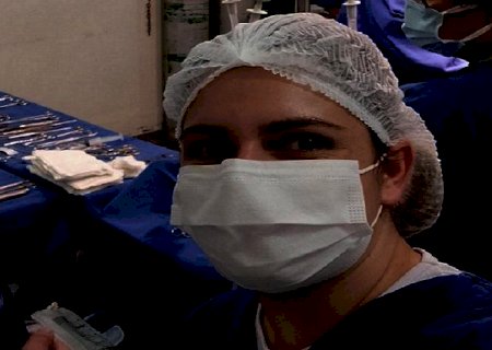 Enfermeira de MS recebe prêmio nacional pelo trabalho na área de transplante de órgãos