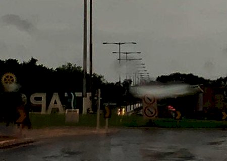 Chuva alivia clima seco em Itaporã neste domingo