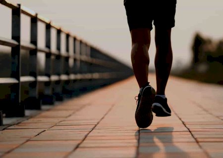 Recomendada aos idosos, caminhada pode prevenir doenças do cérebro