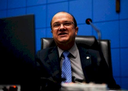 Barbosinha pede ao Governo do Estado investimentos em infraestrutura para Alcinópolis