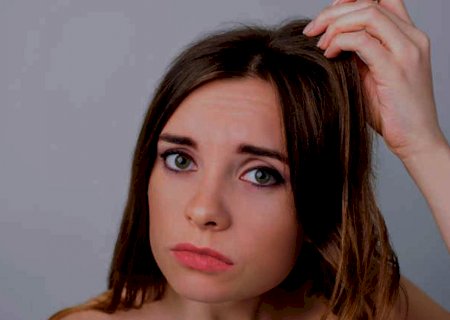 Cabelo oleoso? Disfarce com esses 4 truques!