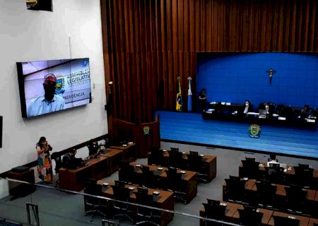Aprovado projeto que veta linguagem neutra em escolas e concursos de MS