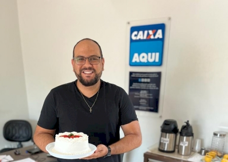 Completando idade nova hoje em Itaporã Giovani Leite