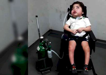 M&atilde;e pede ajuda para fazer cirurgia e Jo&atilde;o Gabriel voltar a respirar sem aparelho