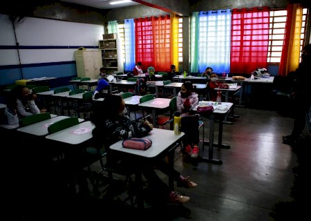 Volta às aulas: preços de materiais escolares têm alta de até 1.000%