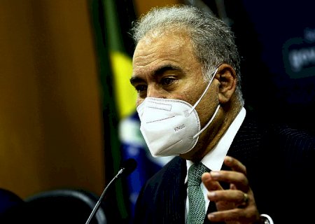 Ministro defende aplicação de reforço contra covid