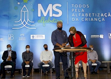 Governo do Estado vai premiar as 30 melhores escolas com R$ 2,4 milhões