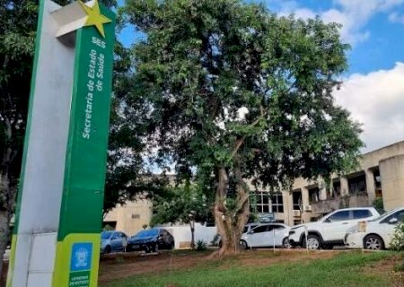 Com salários até R$ 5,5 mil, governo abre concurso com 201 vagas na Saúde