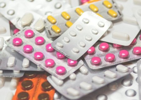 Mistura de ibuprofeno e remédios para hipertensão pode afetar os rins