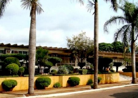 Prefeitura de Eldorado abre concurso público com mais de 100 vagas e salários de até R$ R$ 5,6 mil