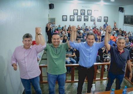 Com casa cheia Marquinhos Trad chega a Itaporã propondo mudança segura