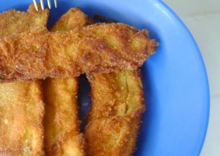 Bife de casca de banana à milanesa