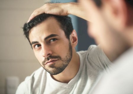 Conheça as principais causas e como tratar a perda de cabelos