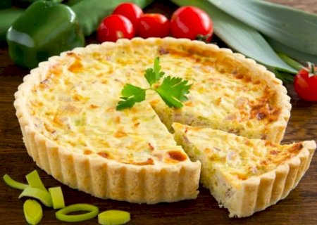 Tá sem tempo? Veja receita de Quiche de alho poró com bacon
