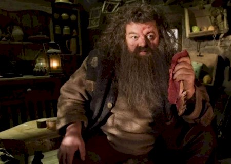 Causa da morte de Robbie Coltrane, conhecido como Hagrid, é confirmada