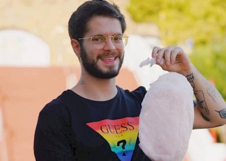 Influencer relata tensão ao ser intimidado por motorista bolsonarista