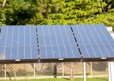 Aumento do consumo de energia solar traz projeções otimistas ao setor