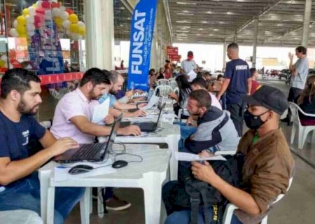 Com vagas para telemarketing, caixa de mercado ou auxiliar, veja como concorrer a um emprego em Campo Grande