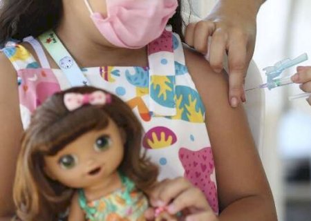 Nova variante reacende alerta sobre a vacina&ccedil;&atilde;o de crian&ccedil;as contra covid-19
