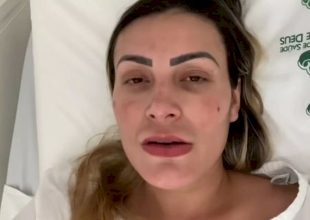 Andressa Urach faz bronzeamento após sair de ala psiquiátrica