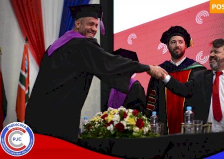 Em noite de gala, UCP forma profissionais de Medicina em Pedro Juan Caballero