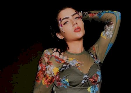 Jade Picon revela crise de riso em situações extremas e de quase morte