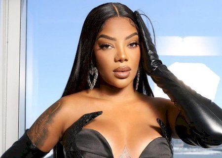 Ludmilla diz que não seguiu Bolsonaro no TikTok e promete demissão