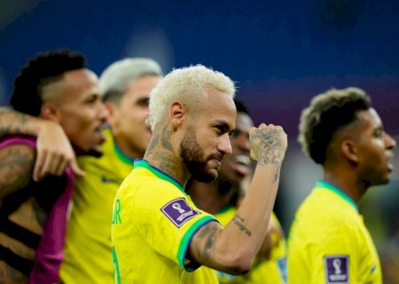 Filha do Pelé homenageia Neymar por igualar marca do pai na Seleção