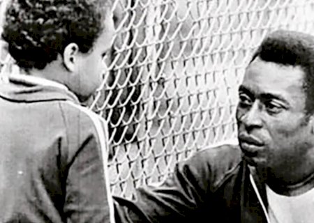 Filho de Pelé manda recado após internação do pai: “Força”