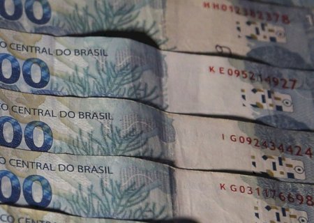 Tesouro honra R$ 1,08 bilhão de dívidas de estados e município