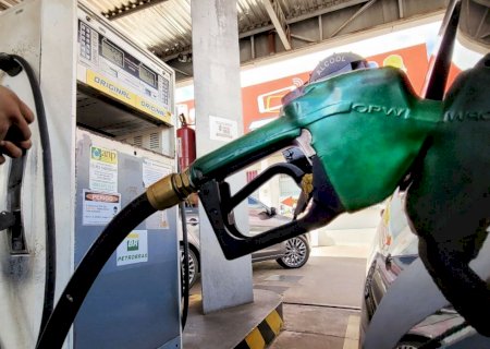 Petrobras aumenta preço da gasolina para as distribuidoras