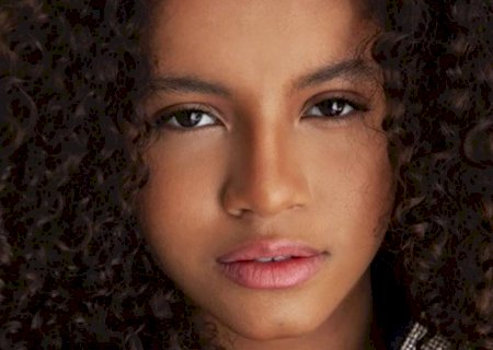 Atriz da Disney relembra casos de racismo: “Precisei ser forte”