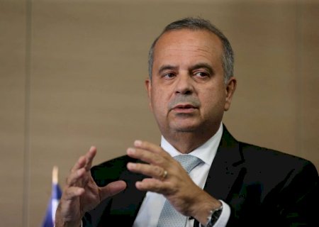 Flávio Bolsonaro e Damares apostam na eleição de Marinho para presidência do Senado