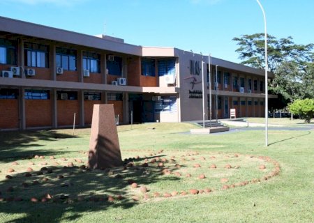 Projeto obriga universidades públicas a oferecem ensino a distância