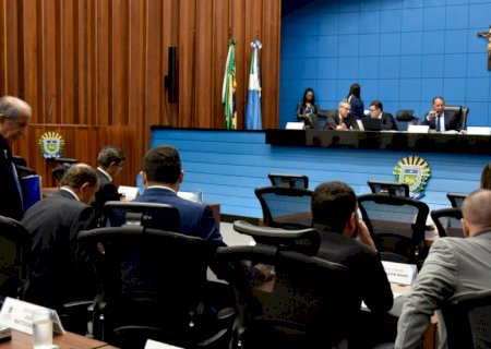 Deputados de MS aprovam proibição de venda de solução mineral milagrosa e mais projetos