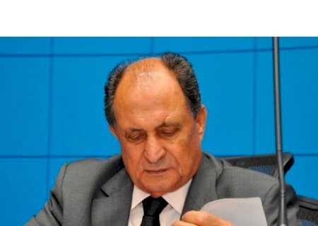 Teixeira trabalha para viabilizar construção de um Centro de Hemodiálise no Hospital Regional de Amambai