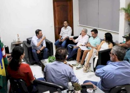 Prefeito André Nezzi anuncia realização de novo concurso público em Caarapó