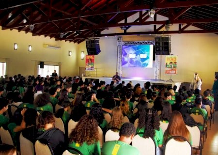 Período de inscrição para o projeto Estudantes no Controle termina em 1º de maio