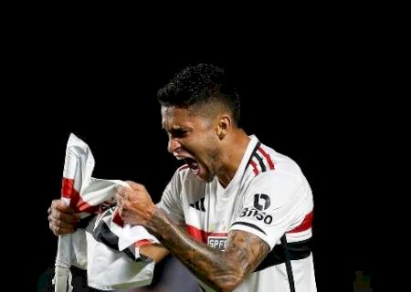 São Paulo vence Vasco e mantém invencibilidade no Brasileirão