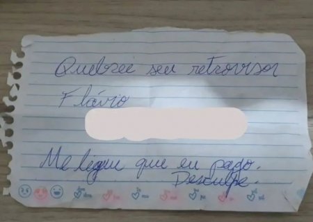 Motorista destrói retrovisor de carro e deixa recado: 'me ligue que eu pago'