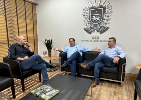 Prefeito Marcos Pacco articula a vinda do curso Normal Médio para Itaporã