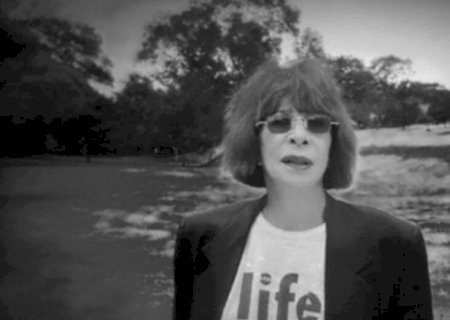 Rita Lee, rainha do rock brasileiro, falece aos 75 anos em São Paulo