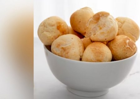 Férias das crianças chegando? Faça pão de queijo tradicional pronto em 30 minutos
